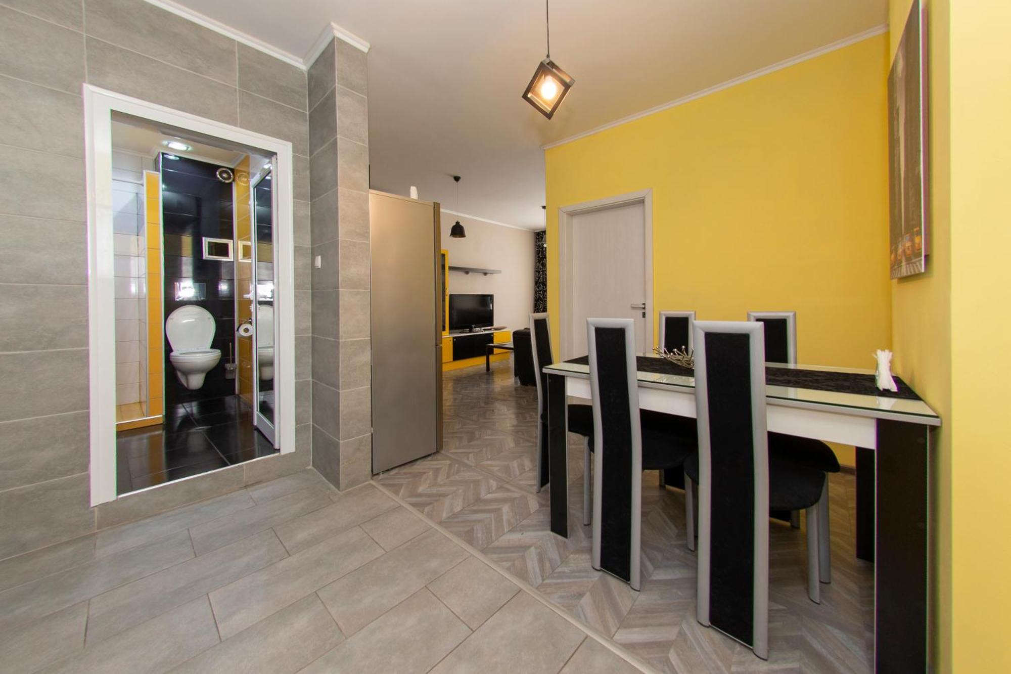 The Yellow Appartment Sofia Exterior photo
